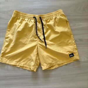 Quiksilver Volley Hybrid Shorts Mens Size: M